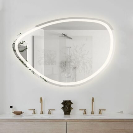 Netaisyklingos formos LED veidrodis 70x100cm