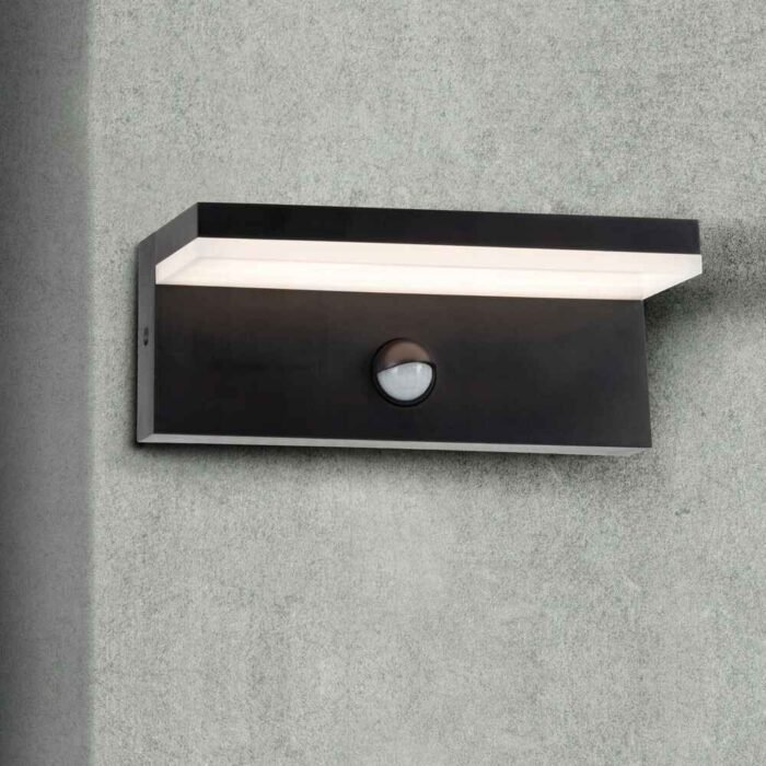 Modern sensory LED façade luminaire